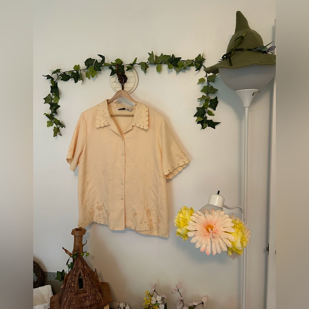 Vintage BonWorth Butter Yellow Embroidered Short Sleeve Button Down Shirt - Picture 4 of 15